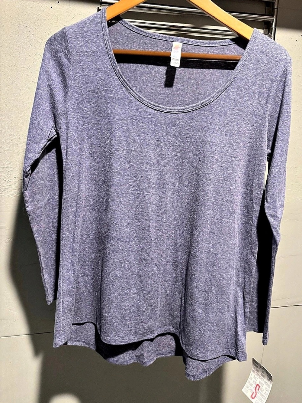 Lularoe Lynnae Long Sleeve Scoop Neck Purple Small